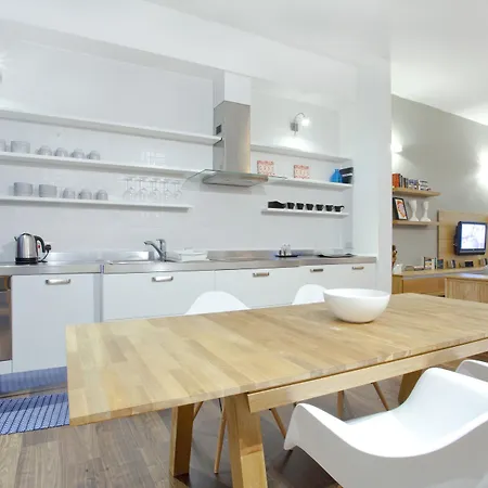 Premium Design Apartment